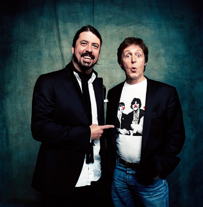 Pronta 'Cut Me Some Slack',  la collaborazione tra Dave Grohl e Paul McCartney: ascoltatela qui